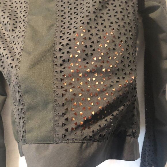 Under Armour Heat Gear Gray Full Zip Jacket Women's Size M. SB - Picture 4 of 8